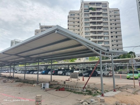 สร้างโครงหลังคาจอดรถ